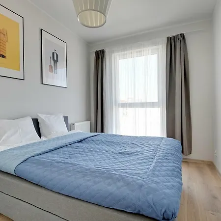 Triapart Nova Grobla 1 *